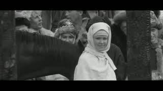 Andrei Rublev film  Bell scene end  Andrei tarkovsky  young boy confidence [upl. by Enreval]