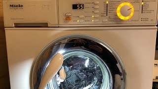 Miele Novotronic W 980 WCS  Cottons 40°C [upl. by Dnomra]