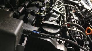 Hyundai IX20  Kia Venga 16 CRDI turbo diesel engine start up  rev sound [upl. by Dnomse]