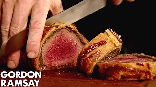 CHRISTMAS RECIPE Christmas Beef Wellington [upl. by Peoples]