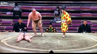 Sumo Wrestler dies during competition [upl. by Lais]