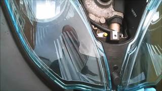 Piaggio MP3 500 bulb change [upl. by Snider]