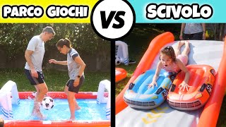 PARCO GIOCHI ACQUATICO vs SCIVOLO COI GOMMONI Sfide Divertenti [upl. by Hemingway]