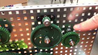 Gear Train with Idler [upl. by Ki]