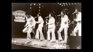 Games People Play – The Spinners 1975 [upl. by Rimidalv866]