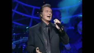 Spanish Eyes cc Lyrics  Engelbert Humperdinck Live 2000 See Description for Discernment [upl. by Fornof]